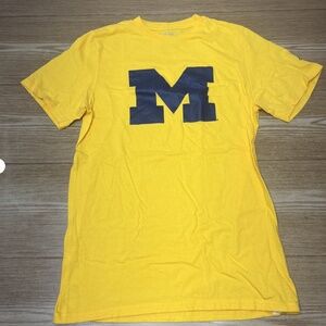 Men's Shirt Adidas U of M Michigan Wolverines Short Sleeve Casual 100% Cotton S